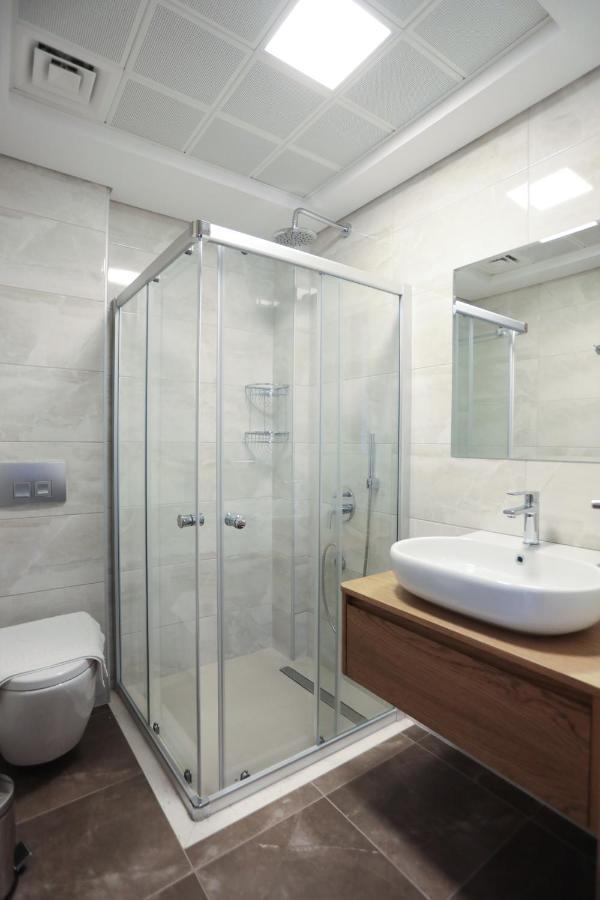 Neva Hotel Алакати Екстериор снимка