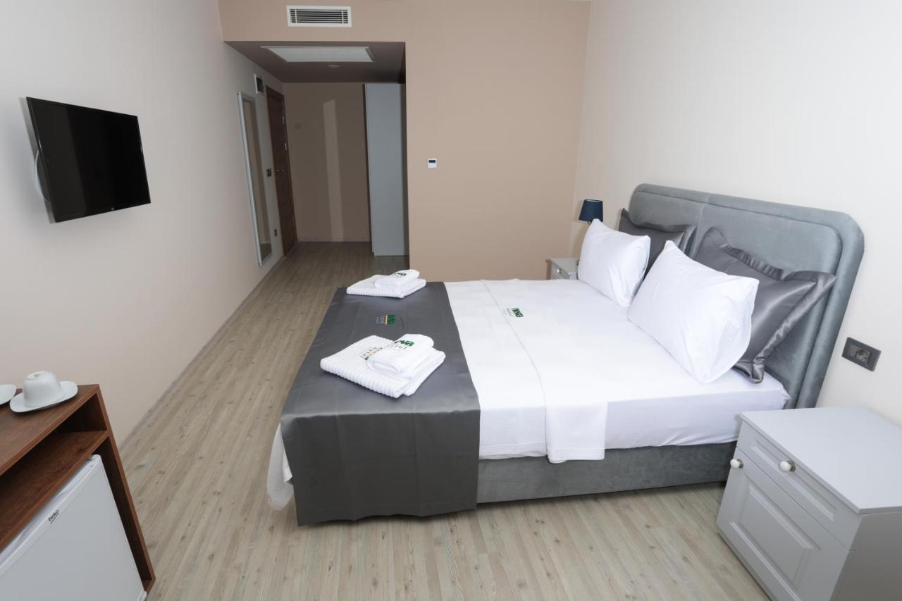 Neva Hotel Алакати Екстериор снимка