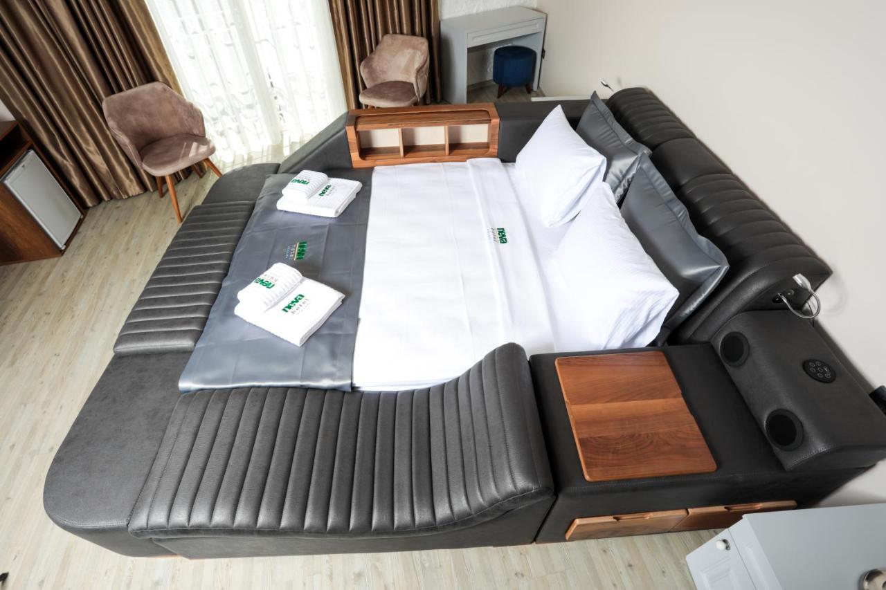 Neva Hotel Алакати Екстериор снимка