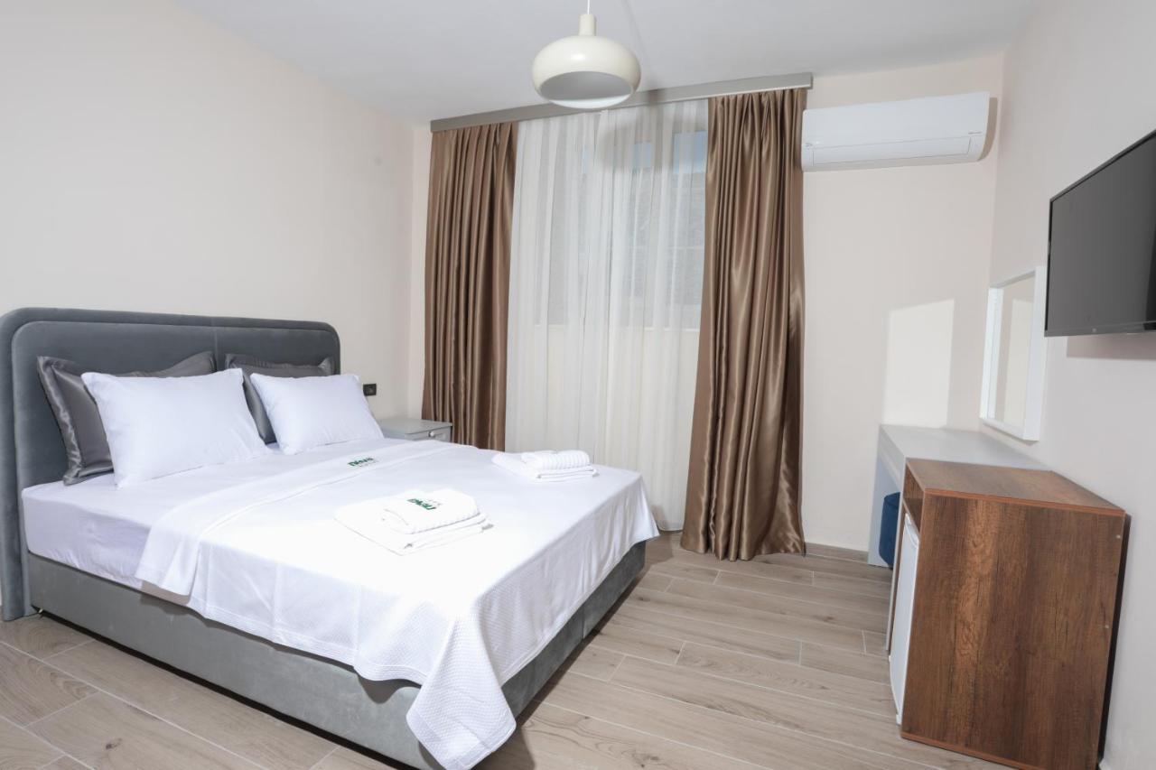 Neva Hotel Алакати Екстериор снимка
