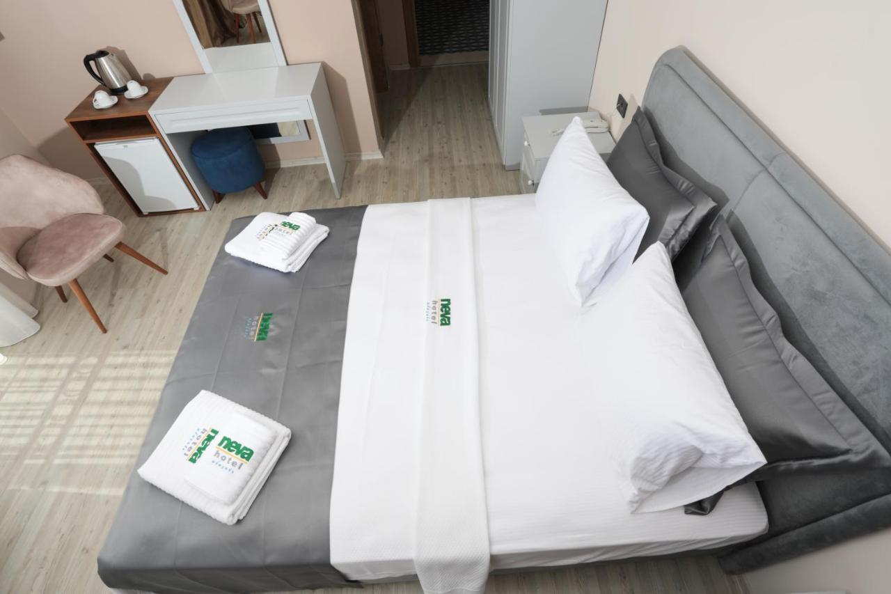 Neva Hotel Алакати Екстериор снимка
