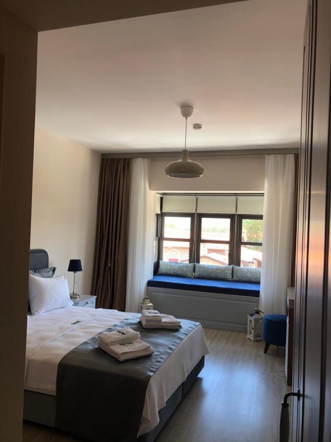 Neva Hotel Алакати Екстериор снимка