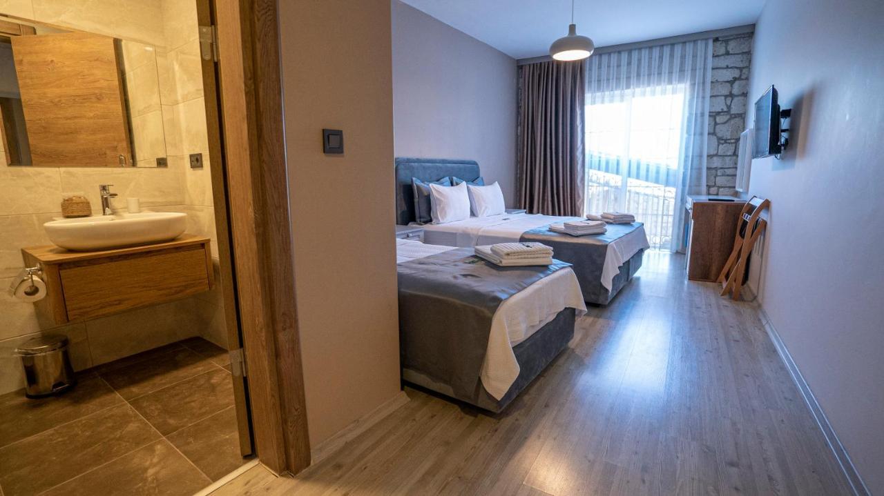 Neva Hotel Алакати Екстериор снимка