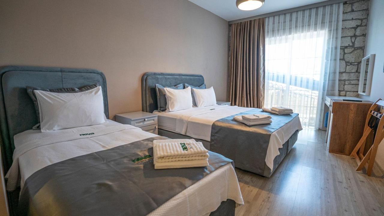 Neva Hotel Алакати Екстериор снимка