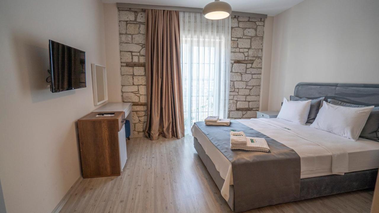 Neva Hotel Алакати Екстериор снимка