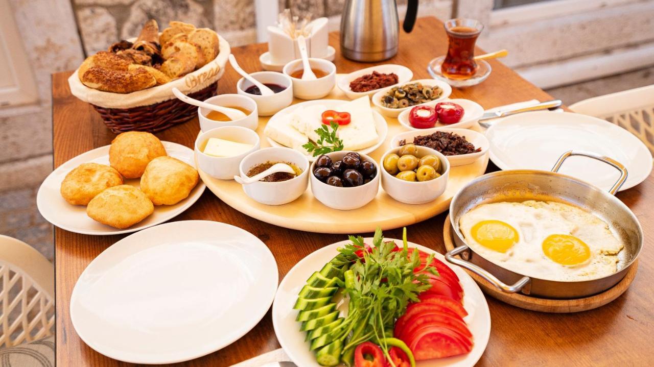 Neva Hotel Алакати Екстериор снимка
