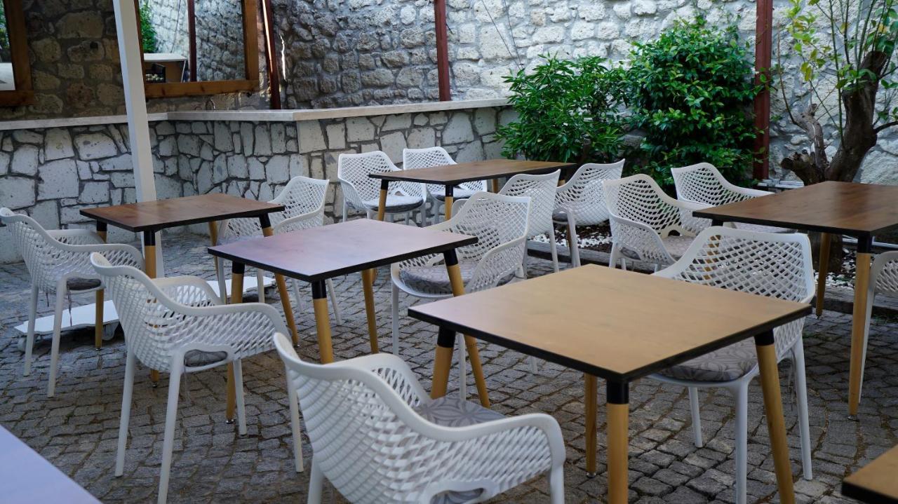 Neva Hotel Алакати Екстериор снимка