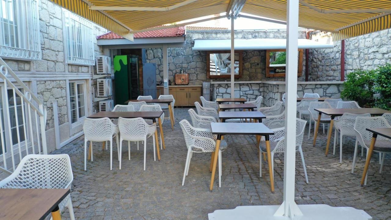 Neva Hotel Алакати Екстериор снимка